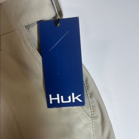Huk Tan shorts - Picture 1 of 10